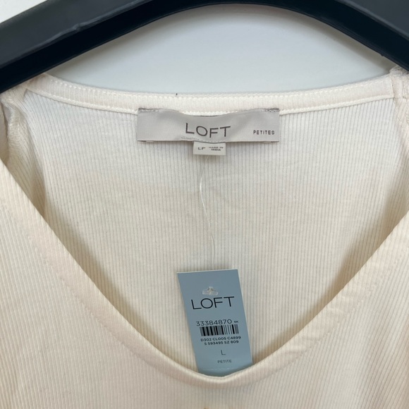 NWT White/Cream Ribbed Flounce Short- Sleeve Size L Shirt - Picture 3 of 4